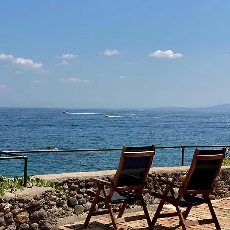 Bed & Breakfast Nelinda Waterfront 4*