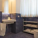 Nelinda Waterfront 4*