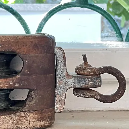 Nelinda Waterfront Bed and breakfast