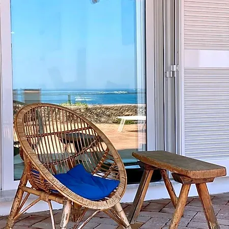 Nelinda Waterfront 4*