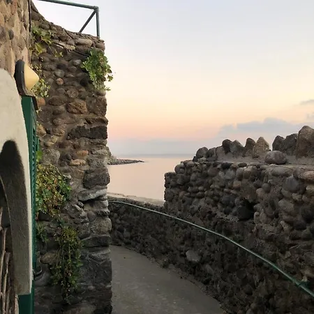 Nelinda Waterfront Frühstückspension