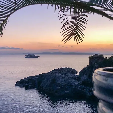 Nelinda Waterfront Frühstückspension 4*